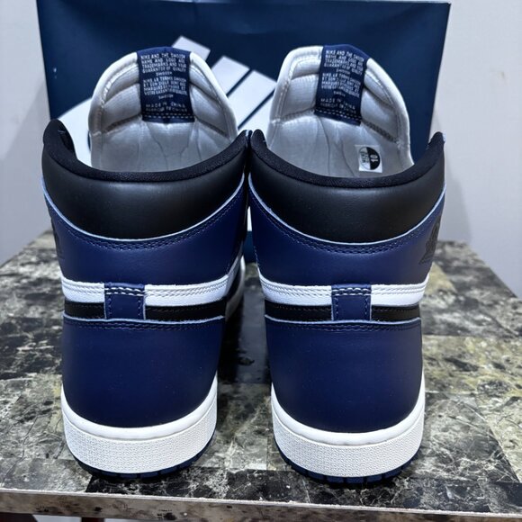 NIKE Men's Jordan 1 Retro High OG Midnight Navy SZ: 10 - Picture 10 of 15